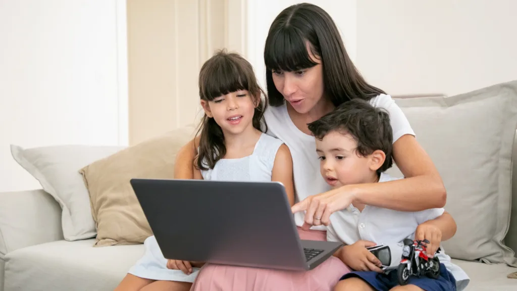 Tips Parenting Efektif untuk Mendidik Anak di Era Digital